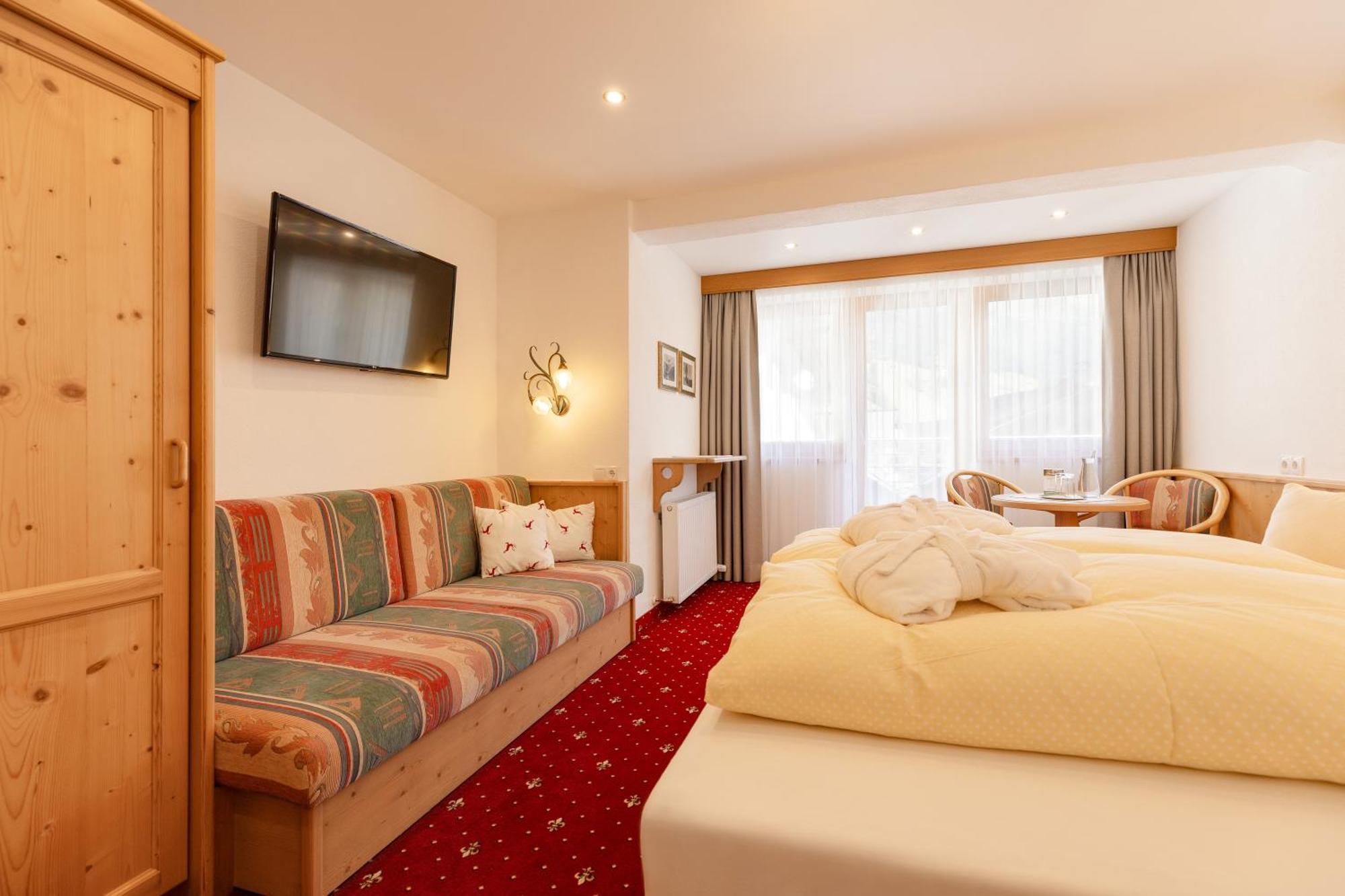 Hotel Pinzger Tux Ngoại thất bức ảnh