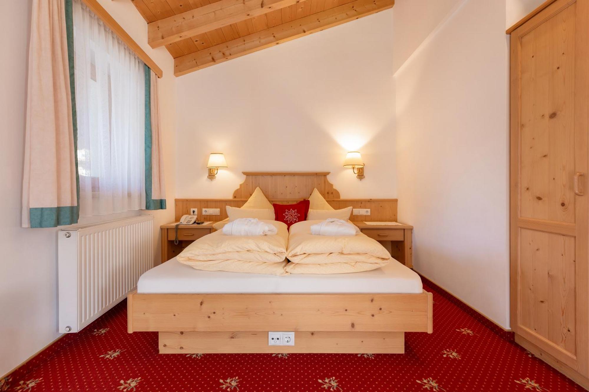 Hotel Pinzger Tux Ngoại thất bức ảnh