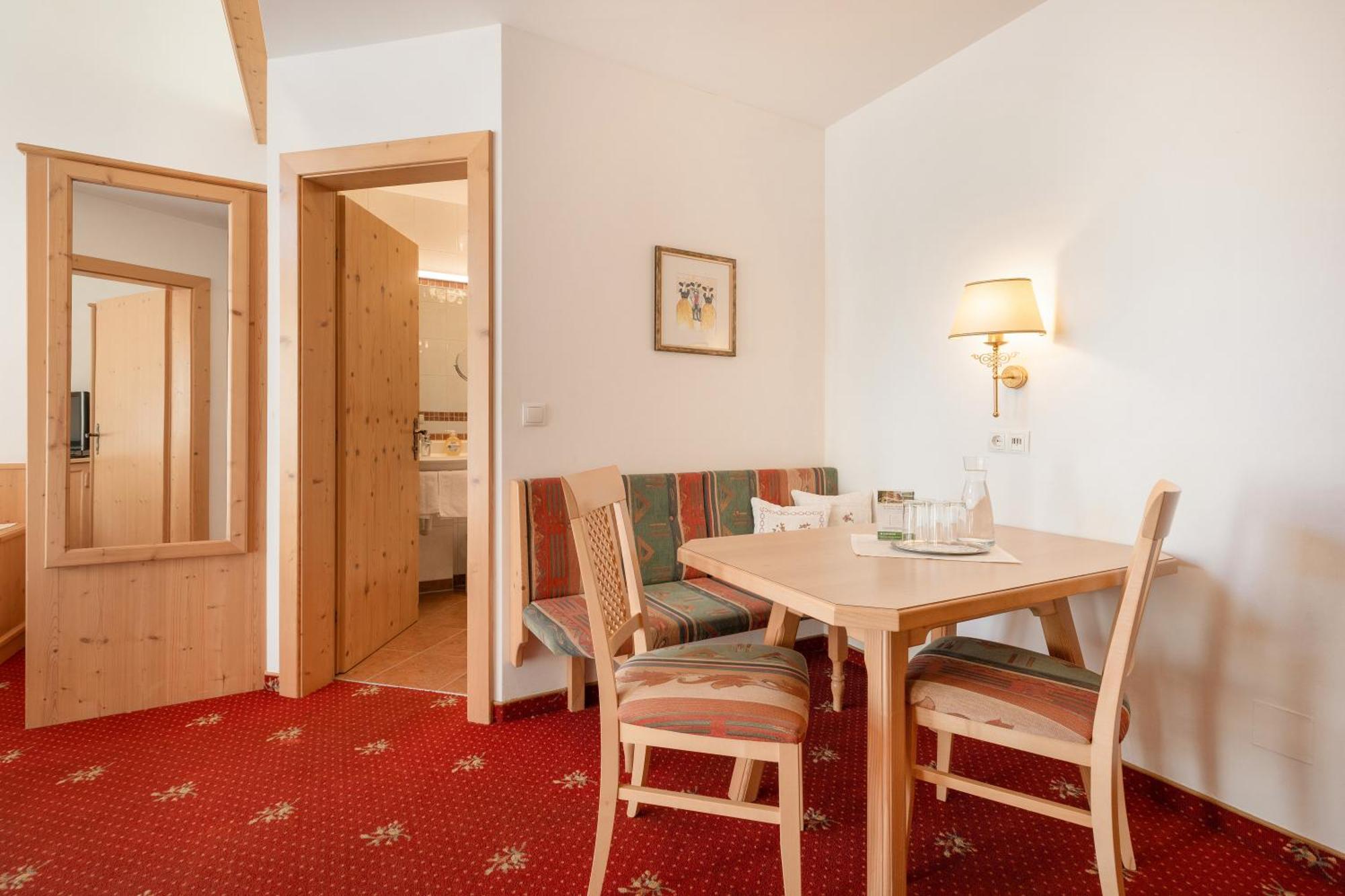 Hotel Pinzger Tux Ngoại thất bức ảnh